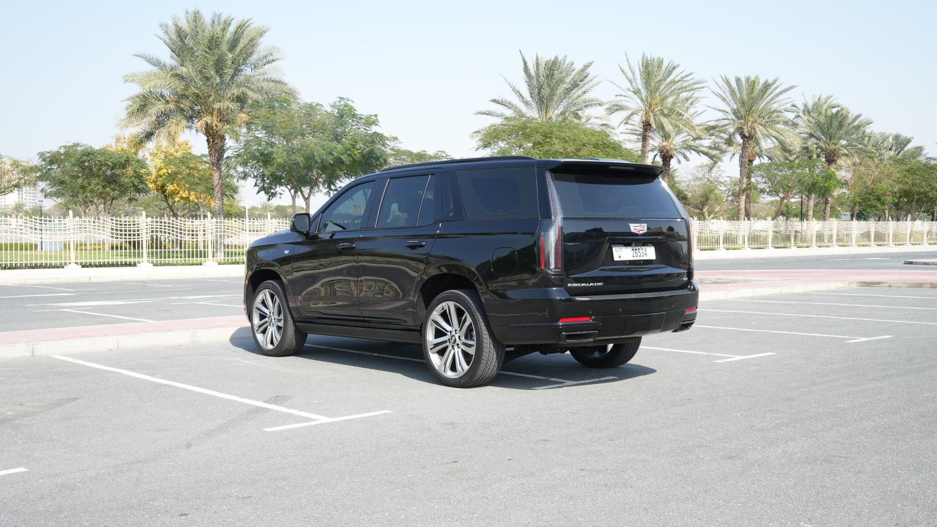 Cadillac Escalade 2026 mieten in Dubai - Ansicht 2