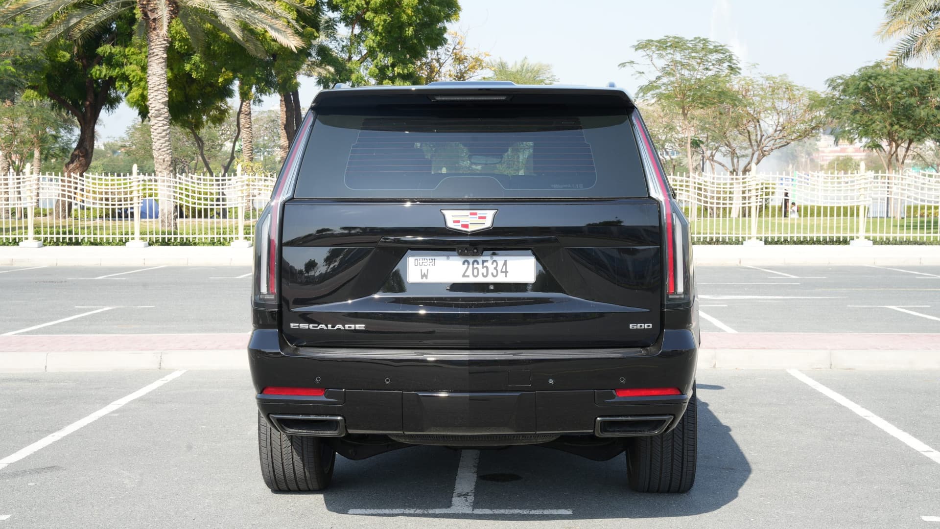 Cadillac Escalade 2026 mieten in Dubai - Ansicht 3