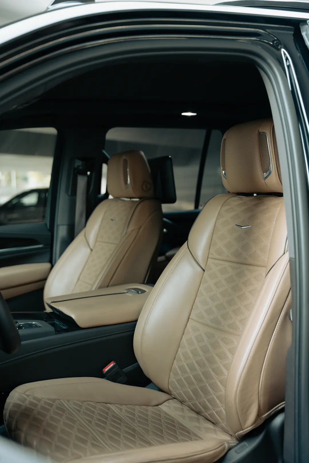 Cadillac Escalade Platinum Sport 2023 Rental Dubai - View 4