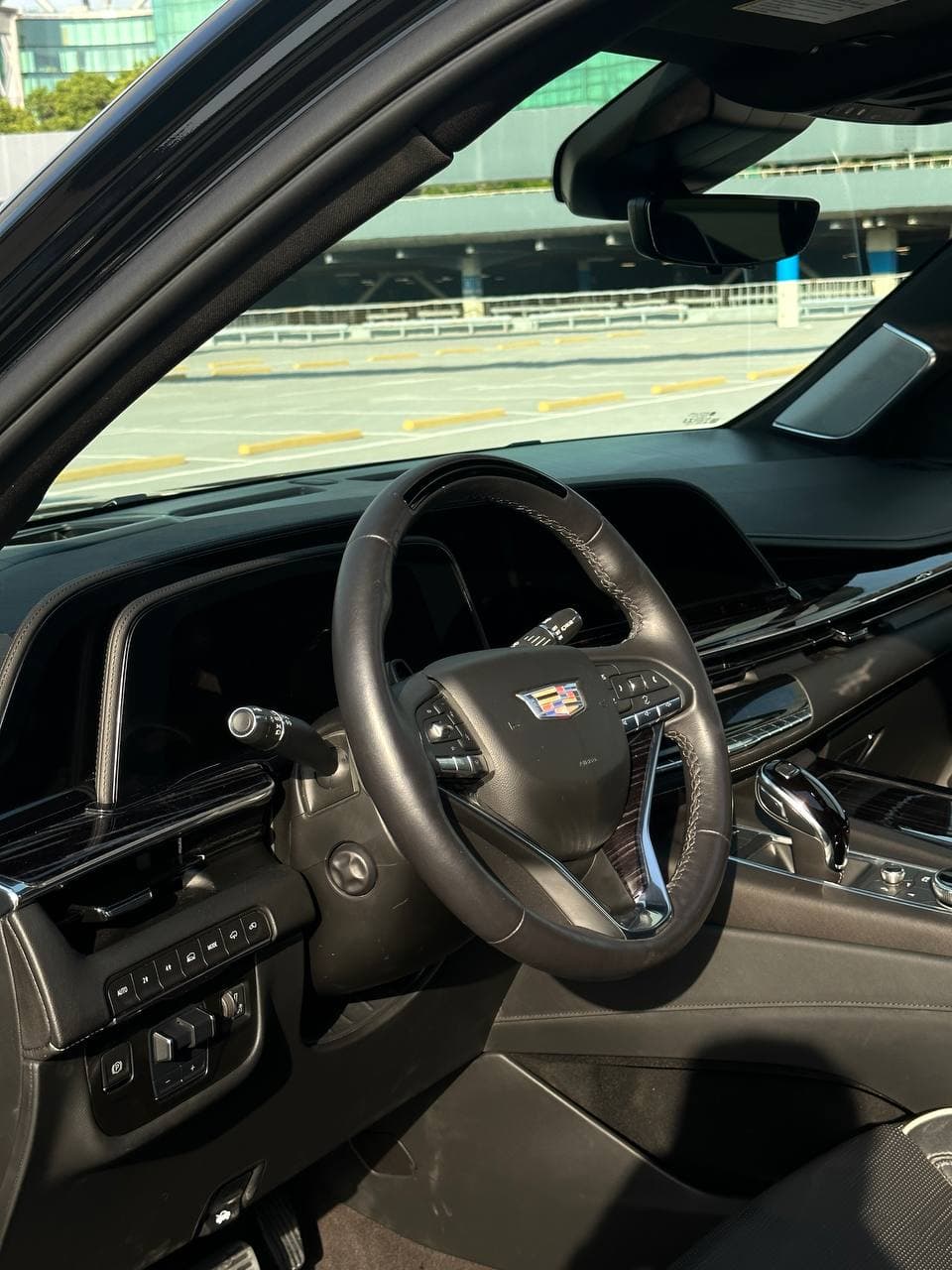 Cadillac Escalade Sport 2022 huren Dubai - Weergave 4