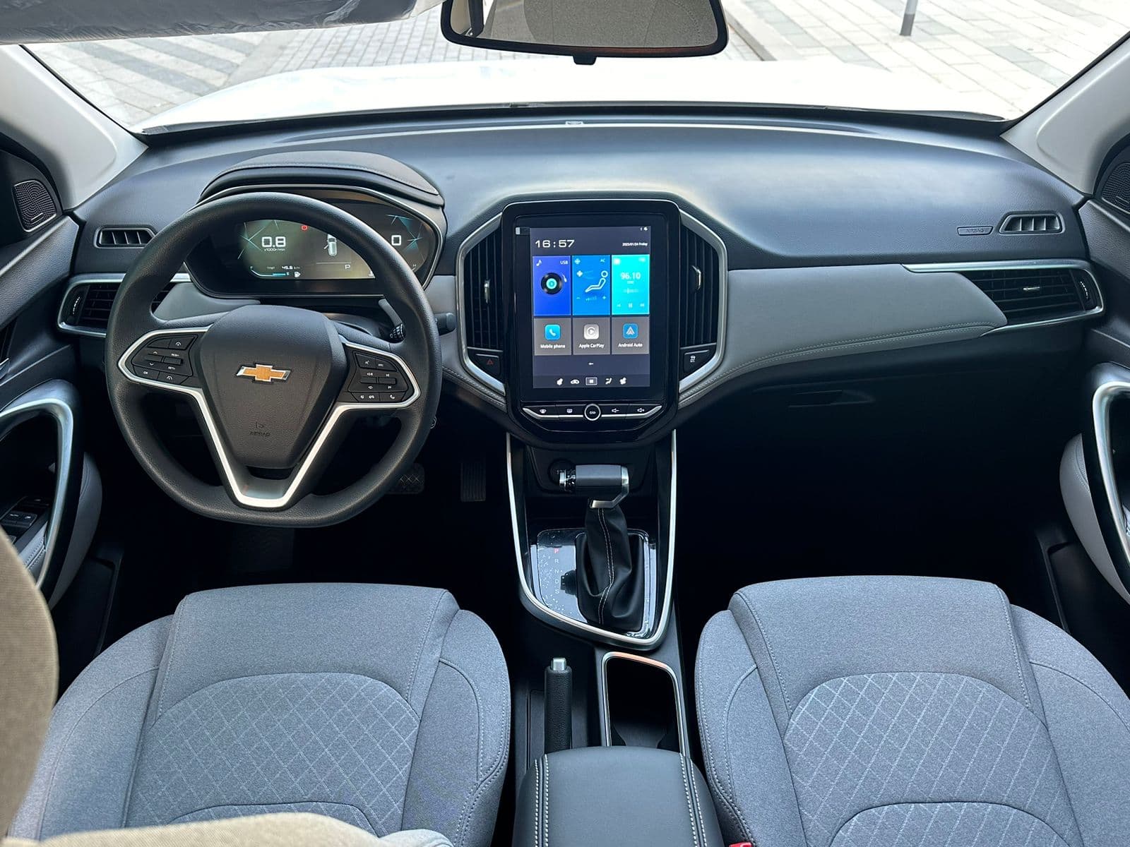 Chevrolet Captiva 2025 mieten in Dubai - Ansicht 4