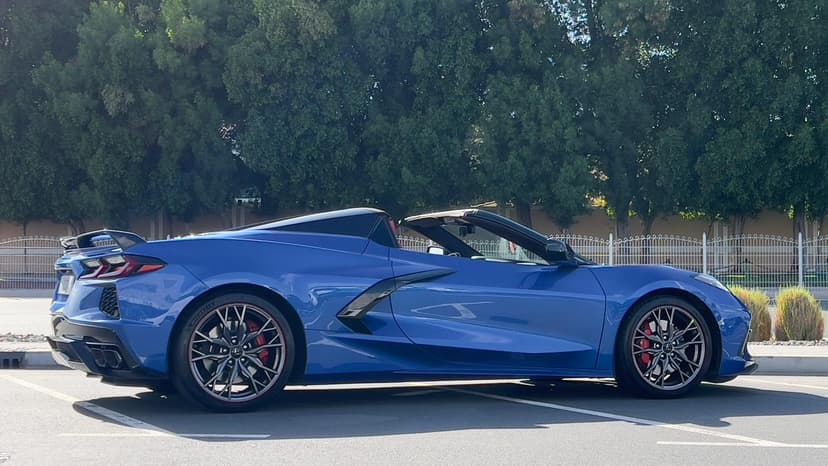 Alquiler Chevrolet Corvette Stingray 2023 Dubai - Vista 3