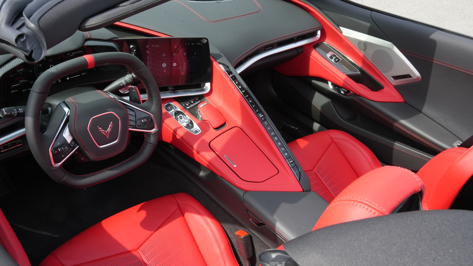 Chevrolet Corvette Stingray 2025 huren Dubai - Weergave 3