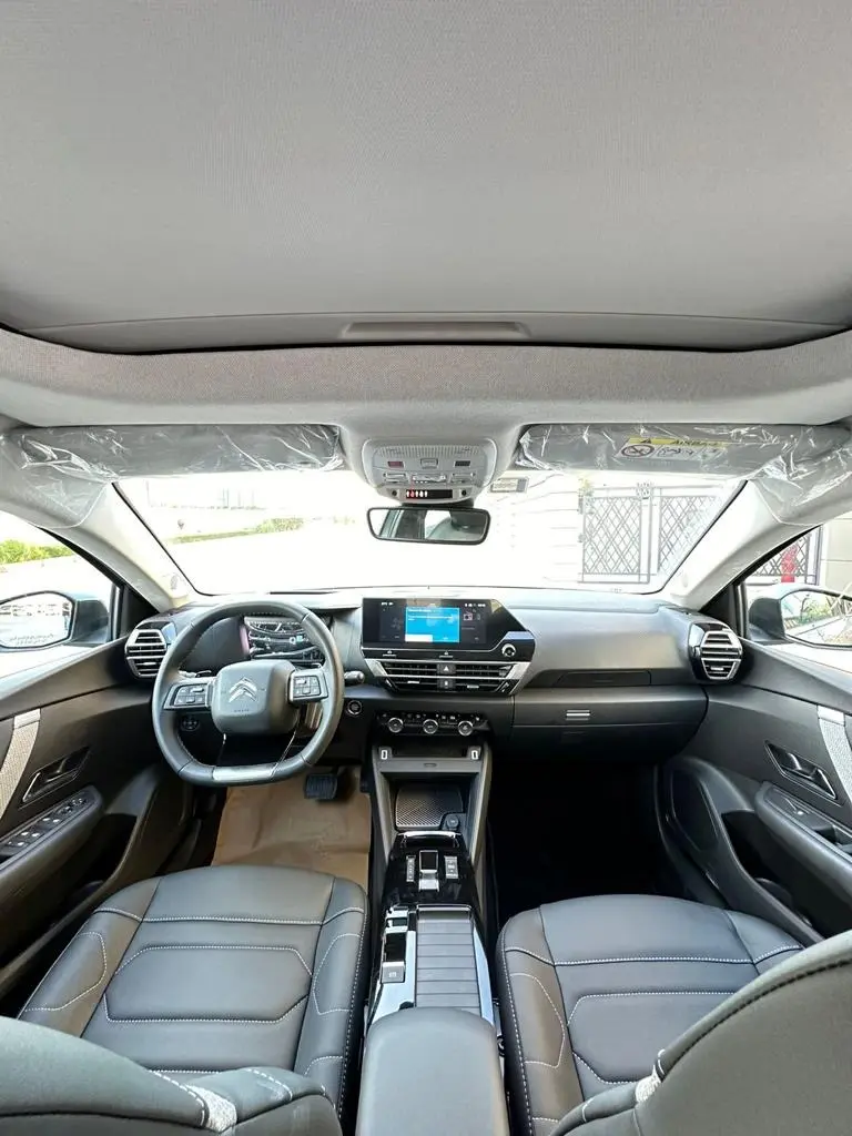 Citroen C4 X 2024 mieten in Dubai - Ansicht 4