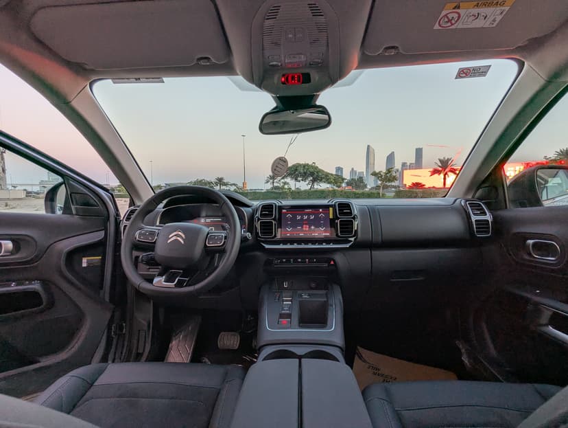 Location Citroen C5 Aircross 2025 Dubai - Vue 5