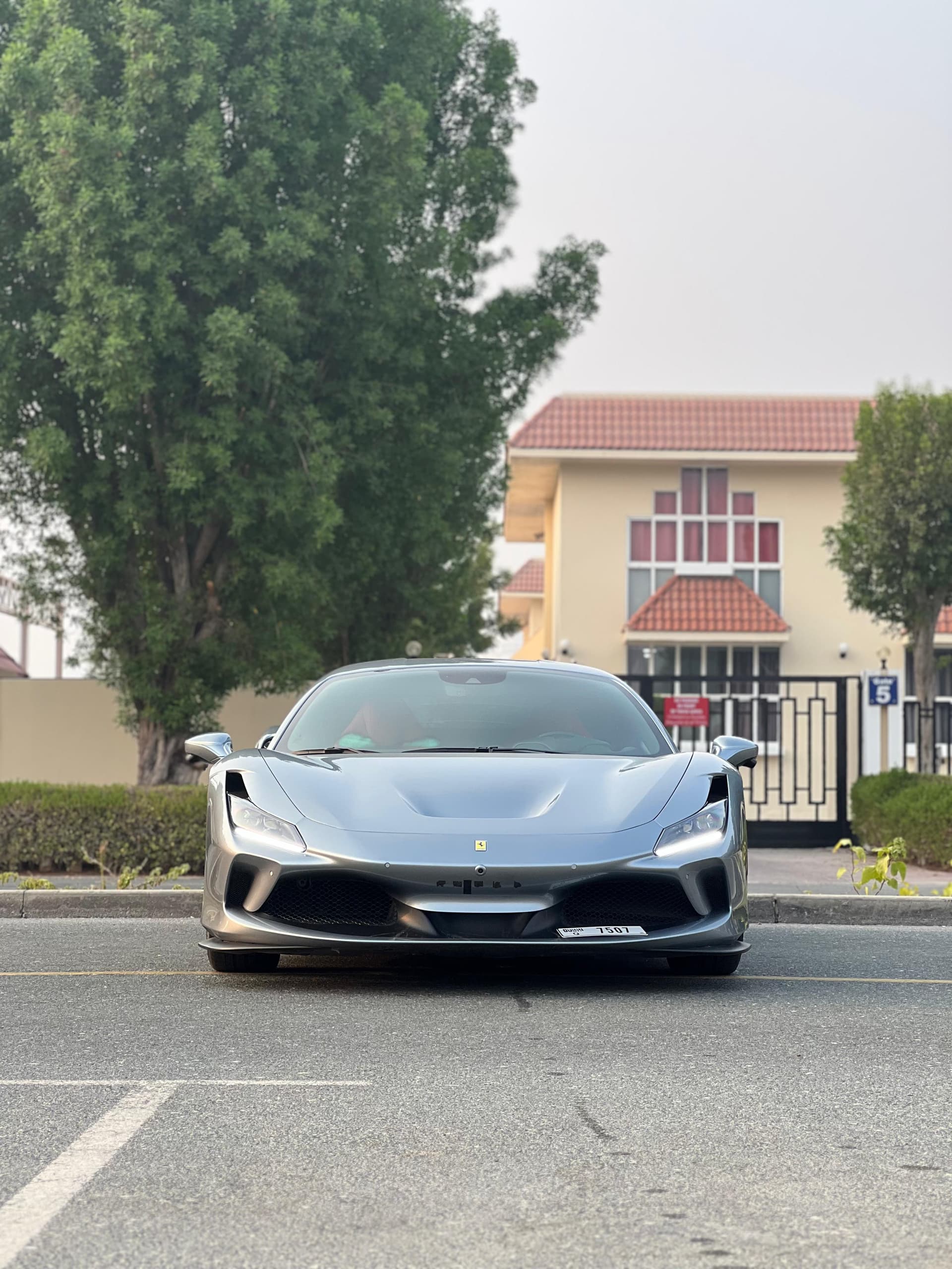 Ferrari F8 Tributo 2022 huren Dubai - Weergave 3