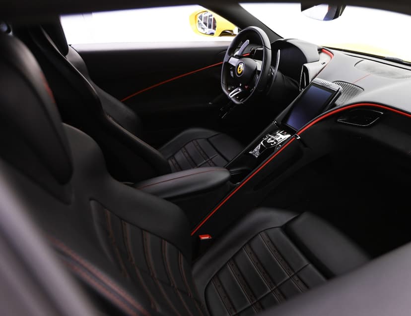 Ferrari Roma 2021 huren Dubai - Weergave 8