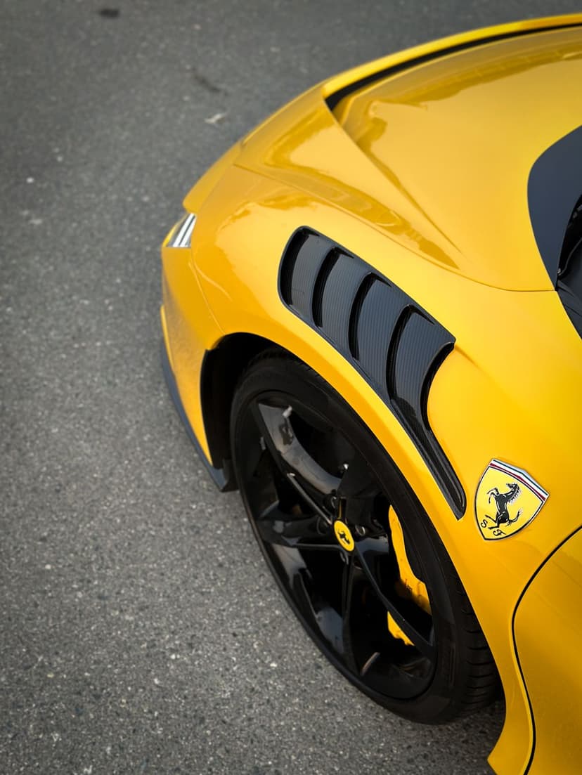 Location Ferrari SF90 Stradale 2021 Dubai - Vue 6