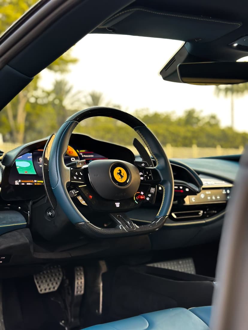 Location Ferrari SF90 Stradale 2021 Dubai - Vue 9