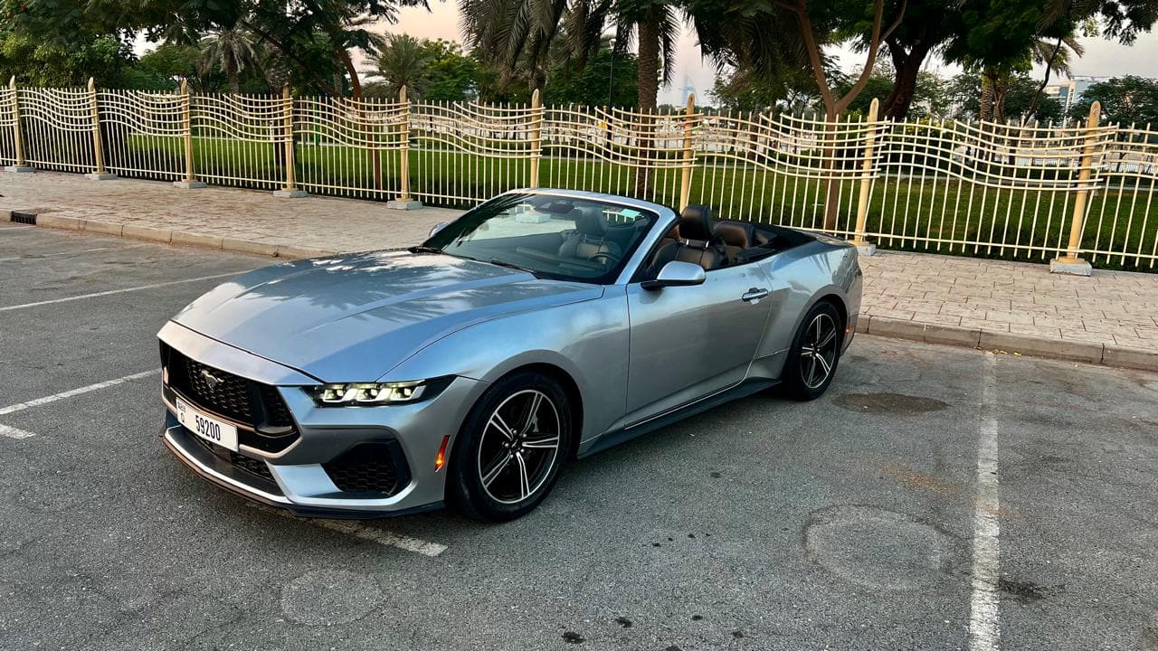 Ford Mustang Convertible 2025 huren Dubai - Weergave 3