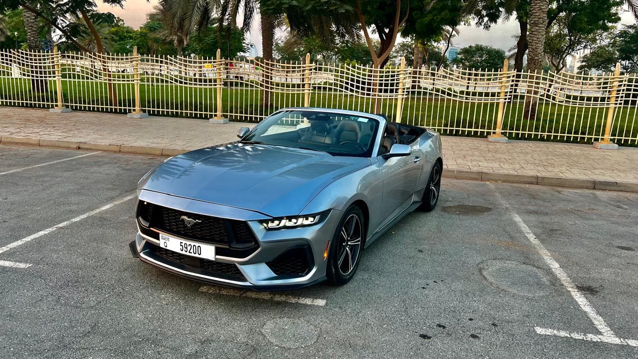 Ford Mustang Convertible 2025 huren Dubai - Weergave 4