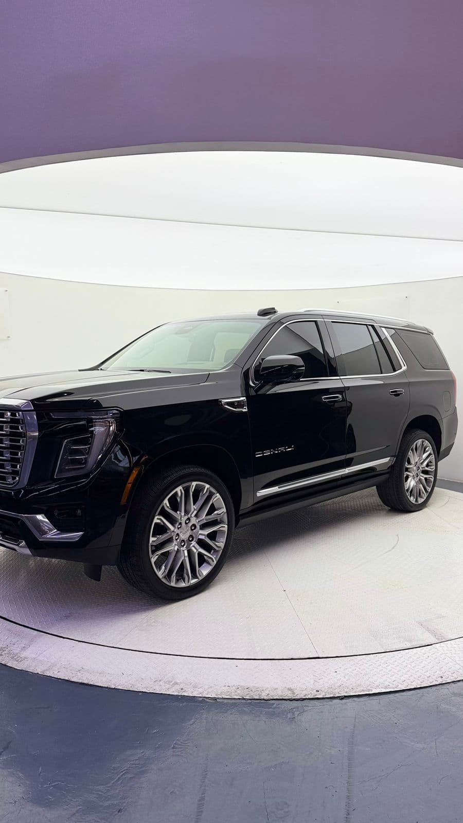 GMC Yukon Denali 2025 huren Dubai - Weergave 2