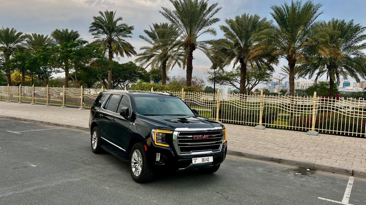 GMC Yukon SLT 2024 huren Dubai - Weergave 2