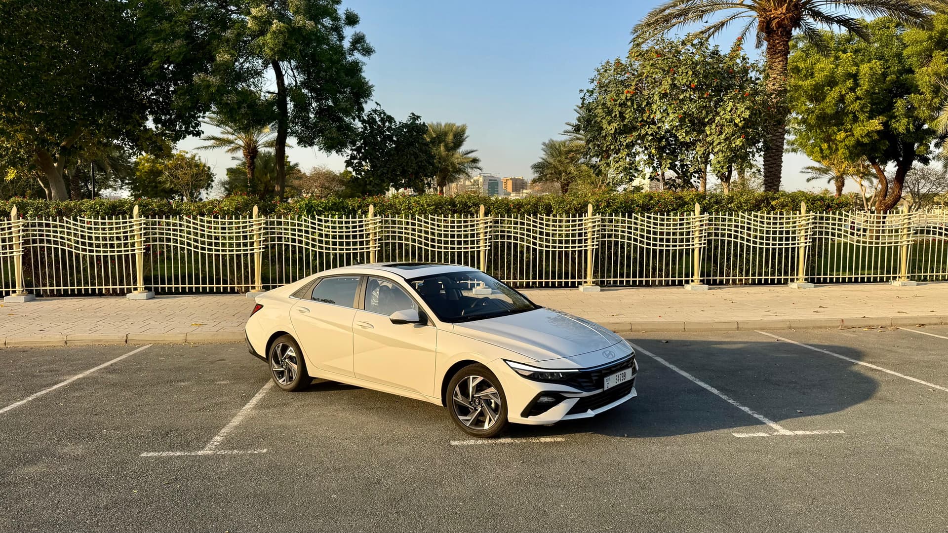 Hyundai Elantra 2026 huren Dubai - Weergave 3