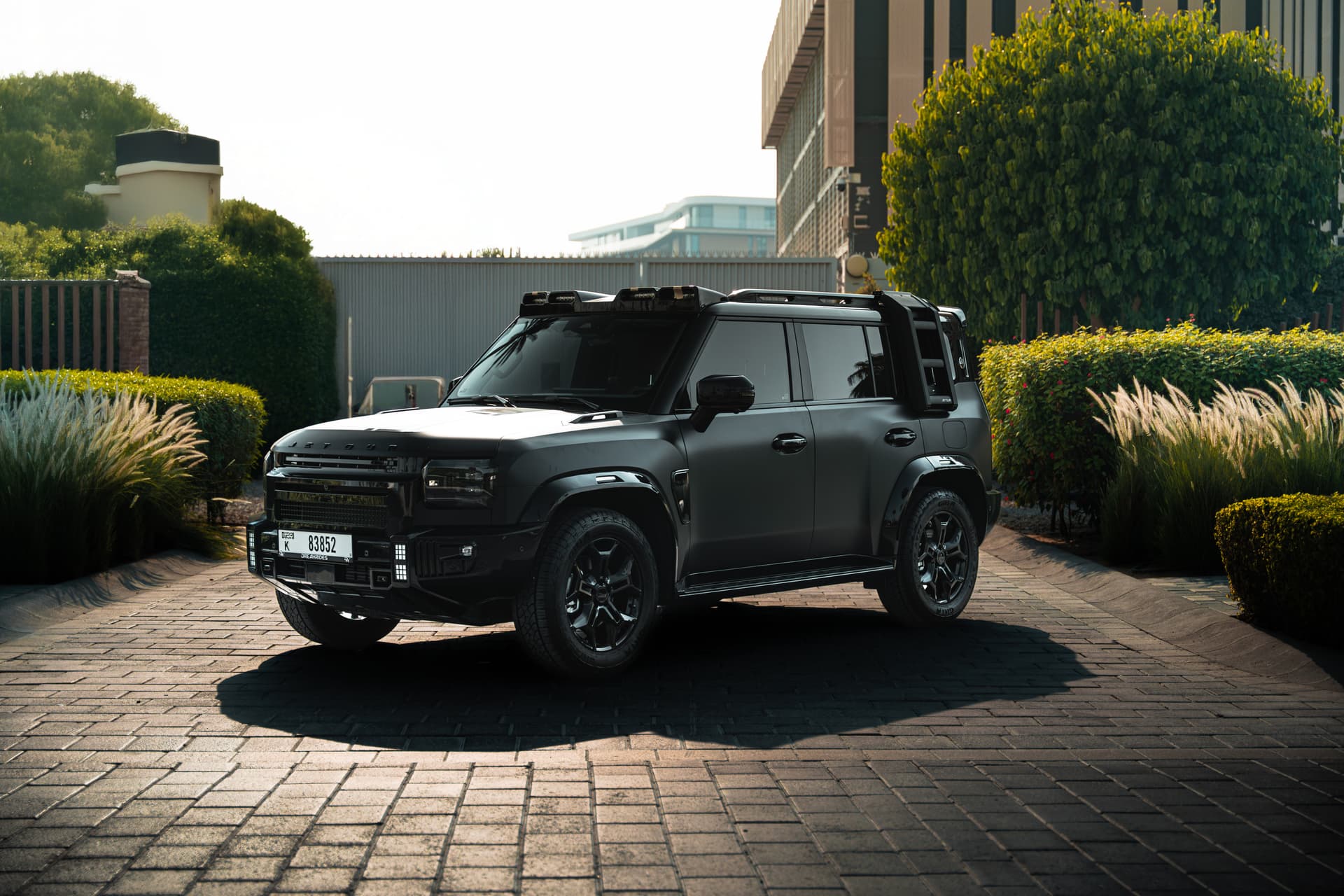 Jetour T2 2025 huren Dubai - Vooraanzicht
