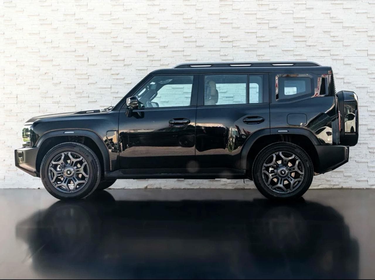 Jetour T2 Travel Plus 2025 mieten in Dubai - Ansicht 4