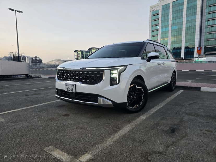 KIA CARNIVAL GCC MODEL 2025 huren Dubai - Weergave 2