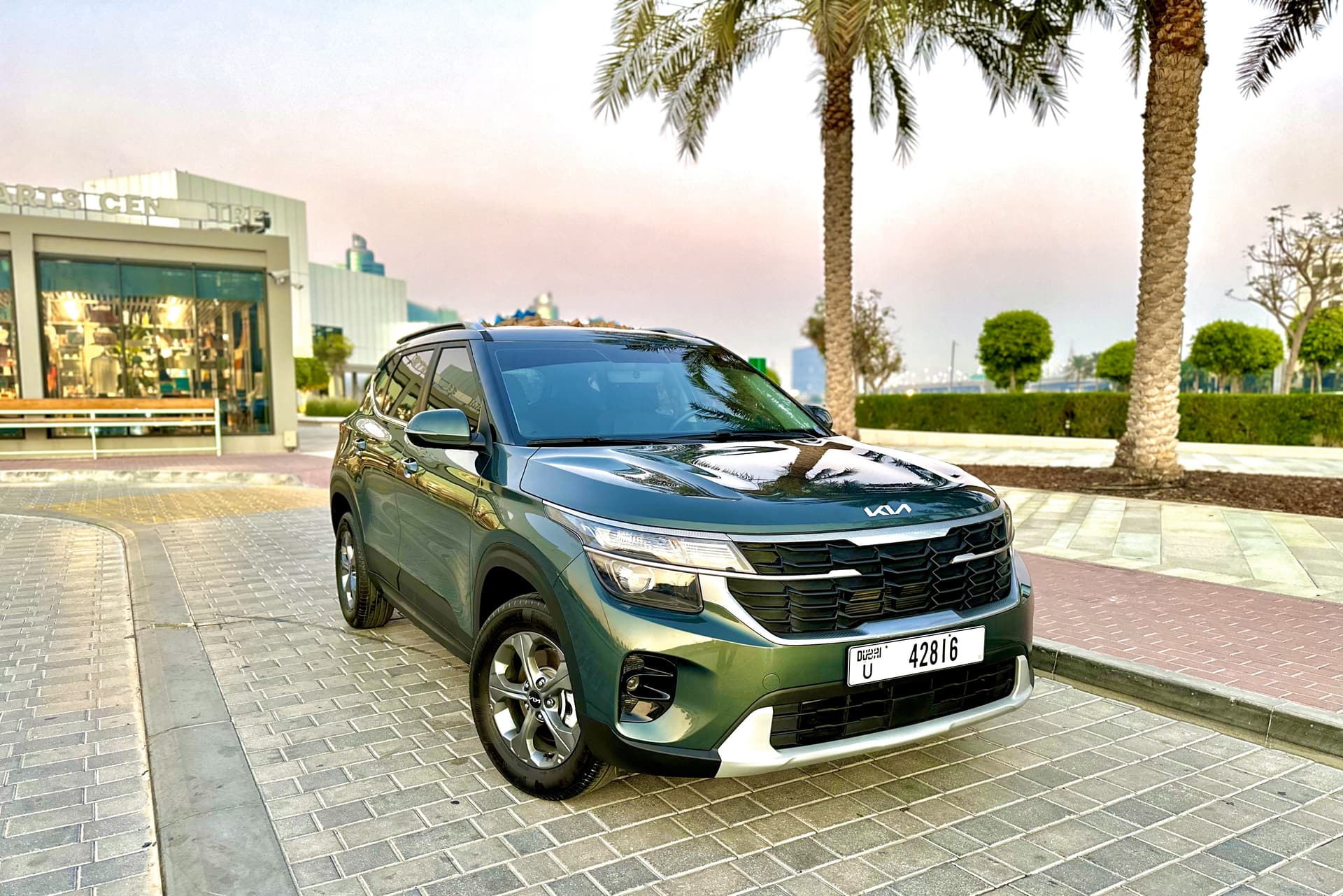 KIA Seltos 2025 mieten in Dubai - Frontansicht