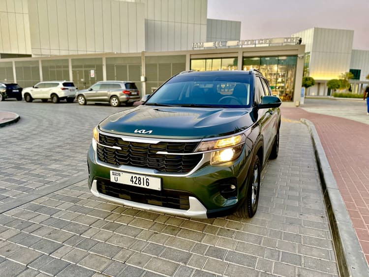 KIA Seltos 2025 huren Dubai - Weergave 3