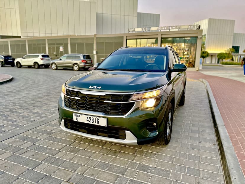 KIA Seltos 2025 huren Dubai - Weergave 3