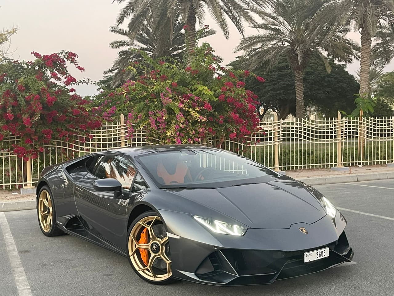 Lamborghini Huracan 2021 mieten in Dubai - Frontansicht