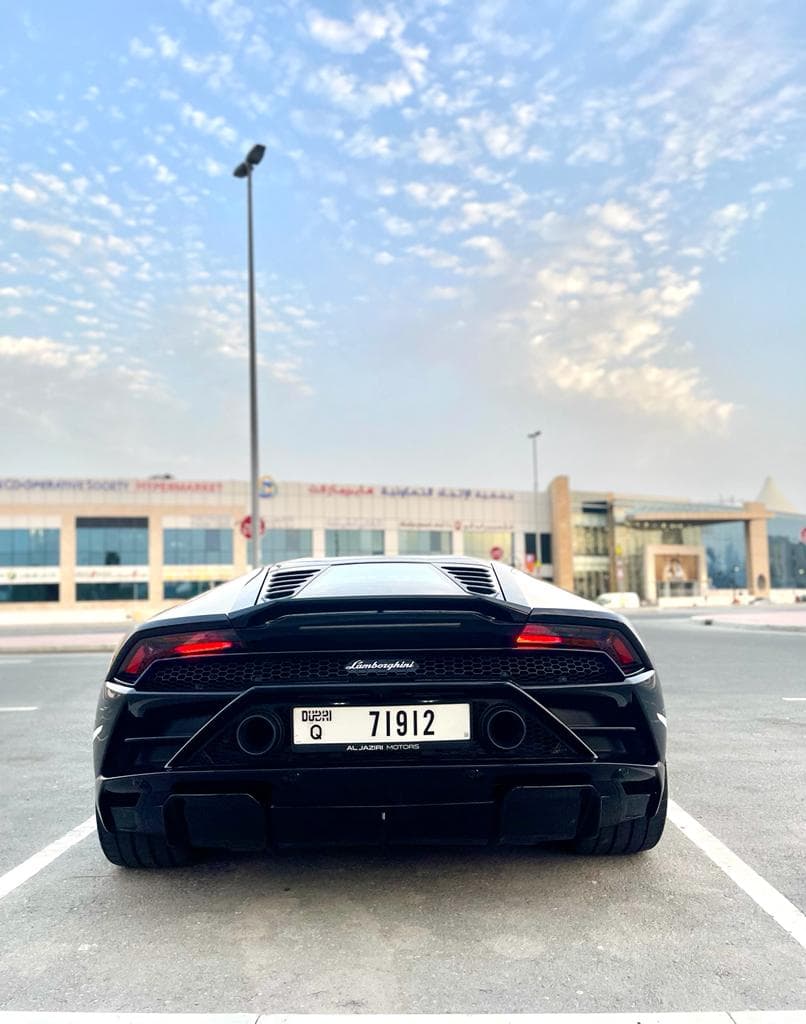 Lamborghini Huracan EVO 2021 huren Dubai - Weergave 4