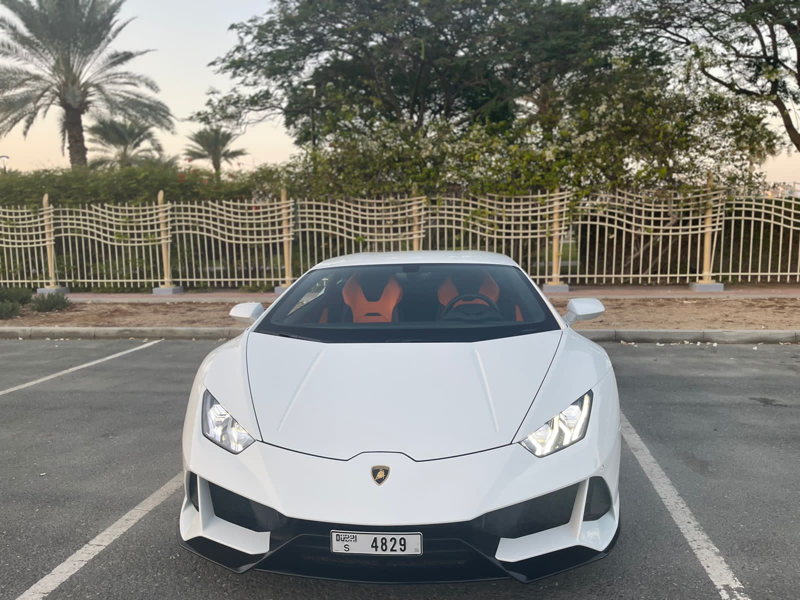 Lamborghini Huracan EVO 2021 huren Dubai - Weergave 2