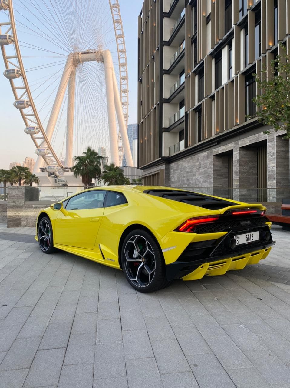 Lamborghini Huracan EVO Coupe 2020 mieten in Dubai - Ansicht 2