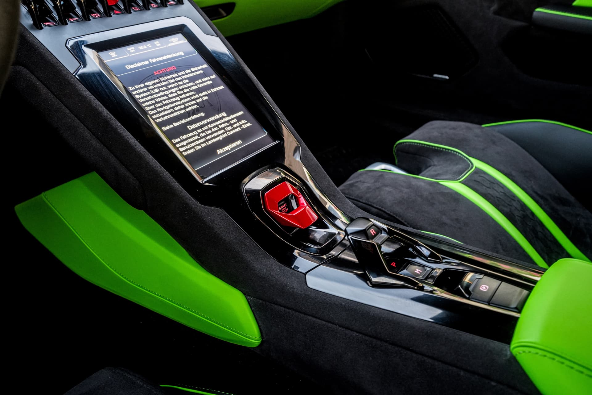 Lamborghini Huracan Tecnica 2025 huren Dubai - Weergave 4