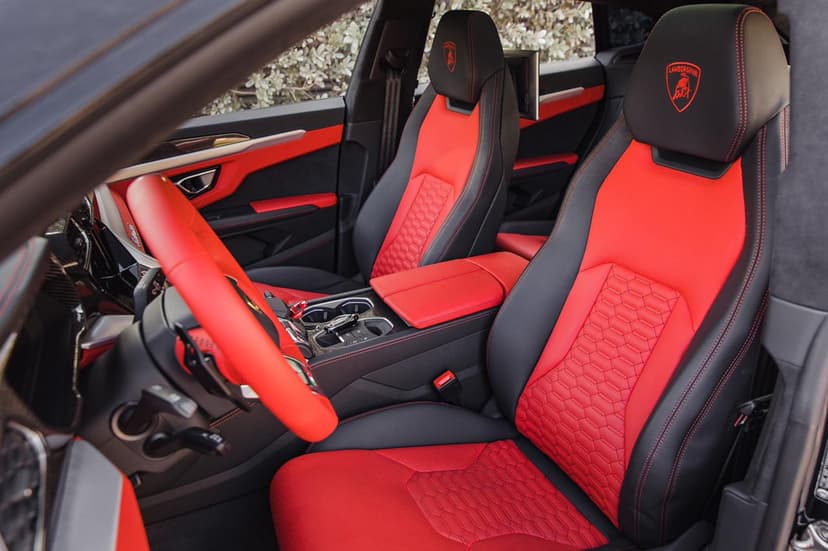 Lamborghini Urus 2021 Rental Dubai - View 9