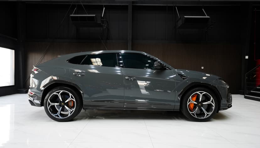 Lamborghini Urus 2021 Rental Dubai - Main View