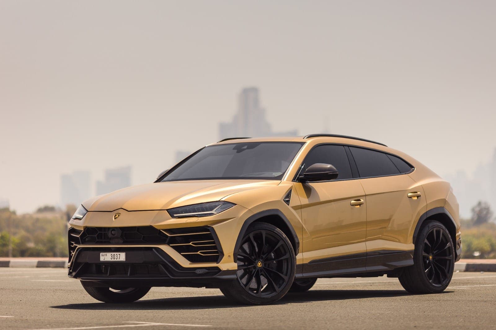 Lamborghini Urus 2023 Rental Dubai - Front View