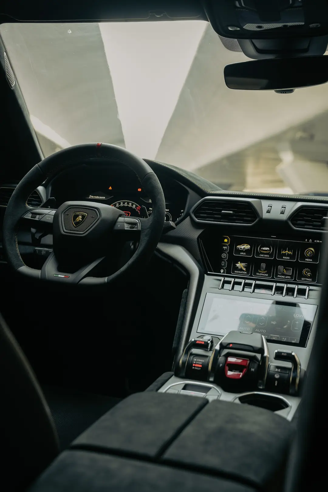 Lamborghini Urus Performante 2024 Rental Dubai - View 3