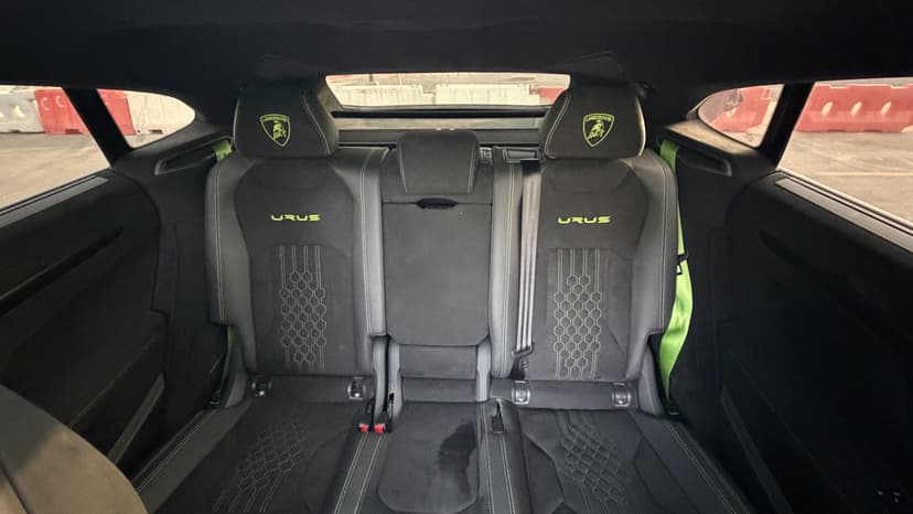 Location Lamborghini Urus Performante 2026 Dubai - Vue 7