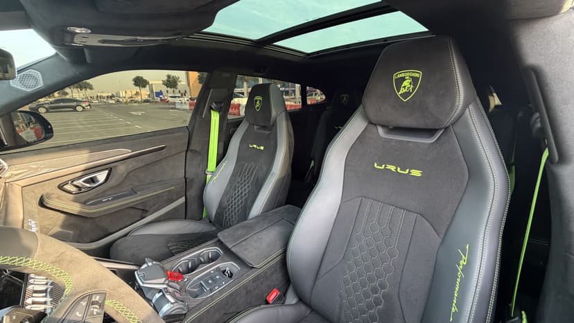 Location Lamborghini Urus Performante 2026 Dubai - Vue 8