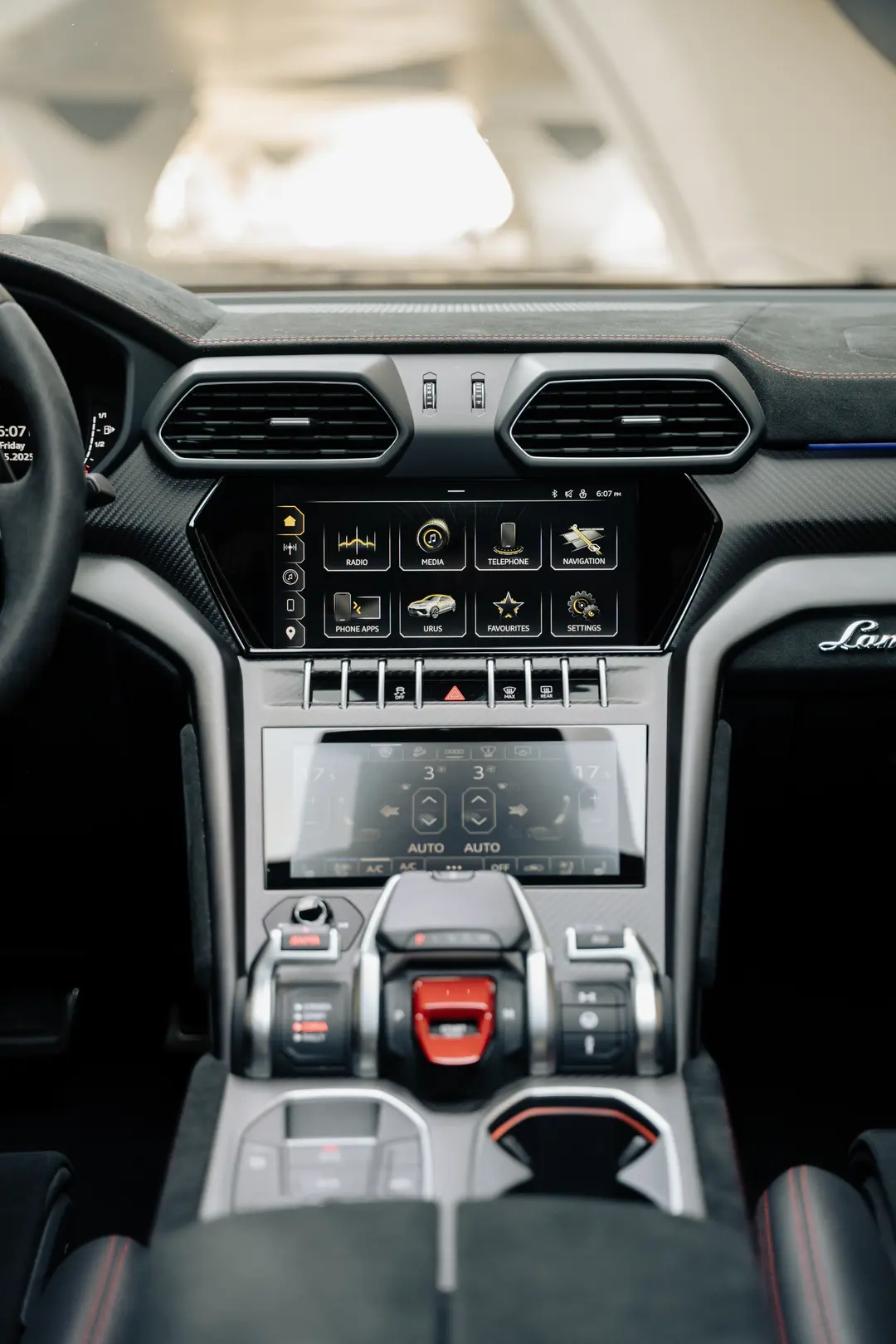 Lamborghini Urus Performante 60 Anniversario 2023 Rental Dubai - View 4