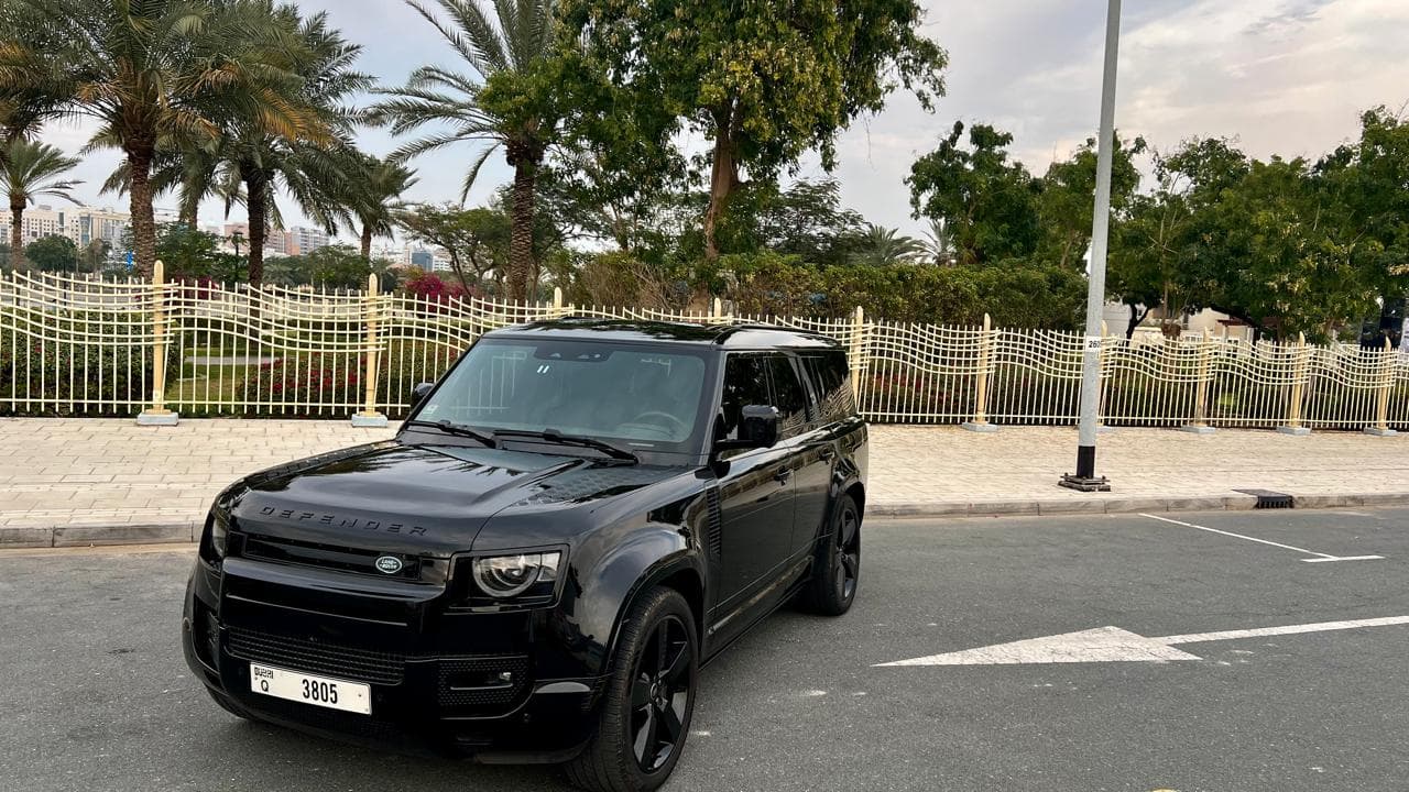 Land Rover Defender 2024 huren Dubai - Weergave 4