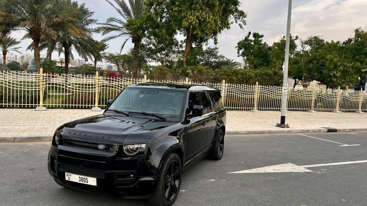 Location Land Rover Defender 2024 Dubai - Vue 4