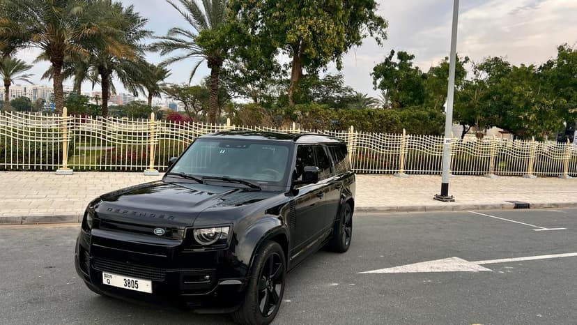 Location Land Rover Defender 2024 Dubai - Vue 4