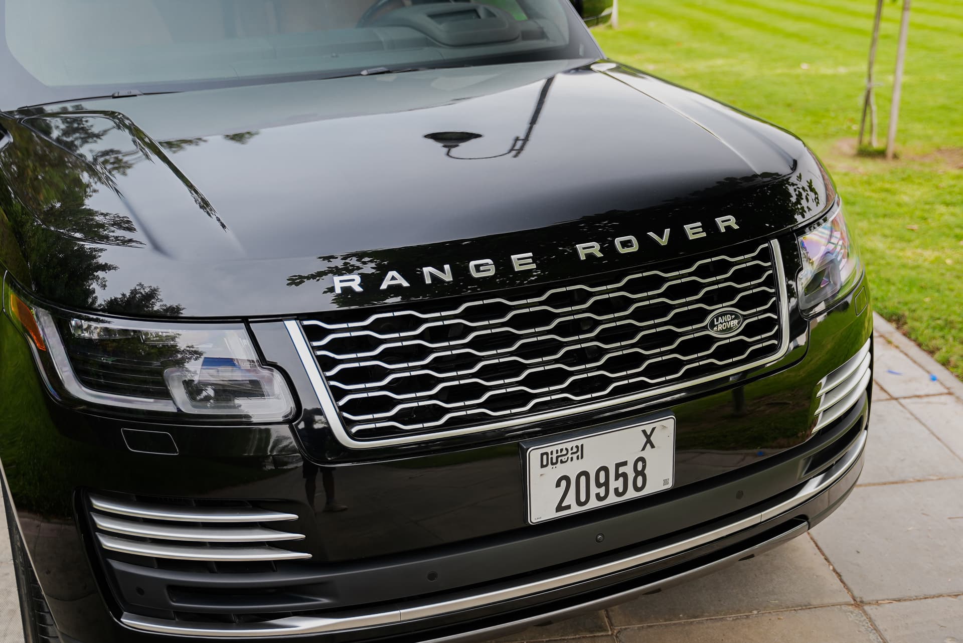 Land Rover Range Rover Autobiography 2021 huren Dubai - Weergave 3