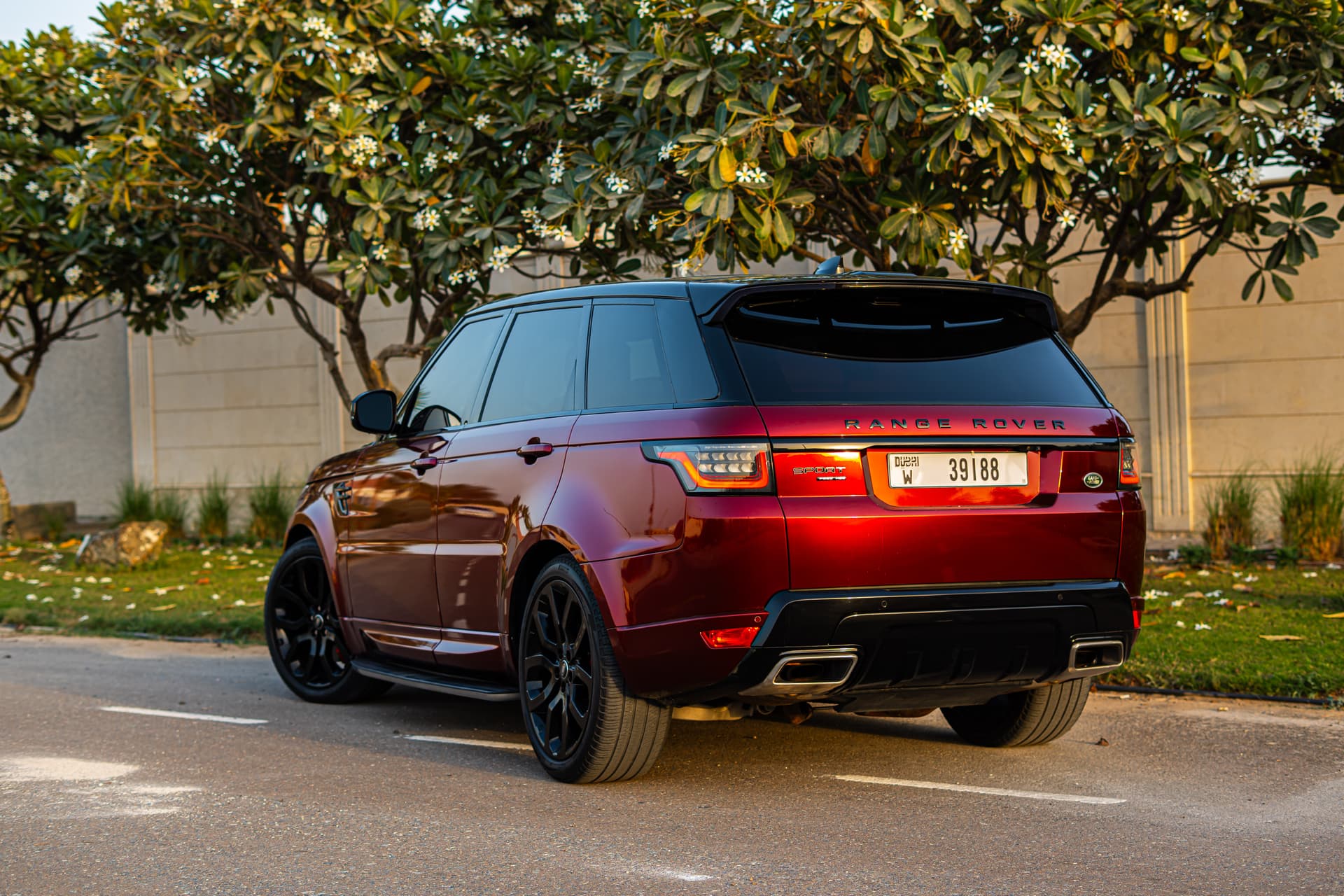 Land Rover Range Rover Sport HSE Dynamic V8 2022 huren Dubai - Weergave 2