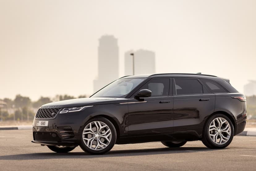 Range Rover Velar 2024 huren Dubai - Weergave 2