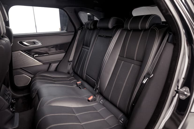 Range Rover Velar 2024 huren Dubai - Weergave 3