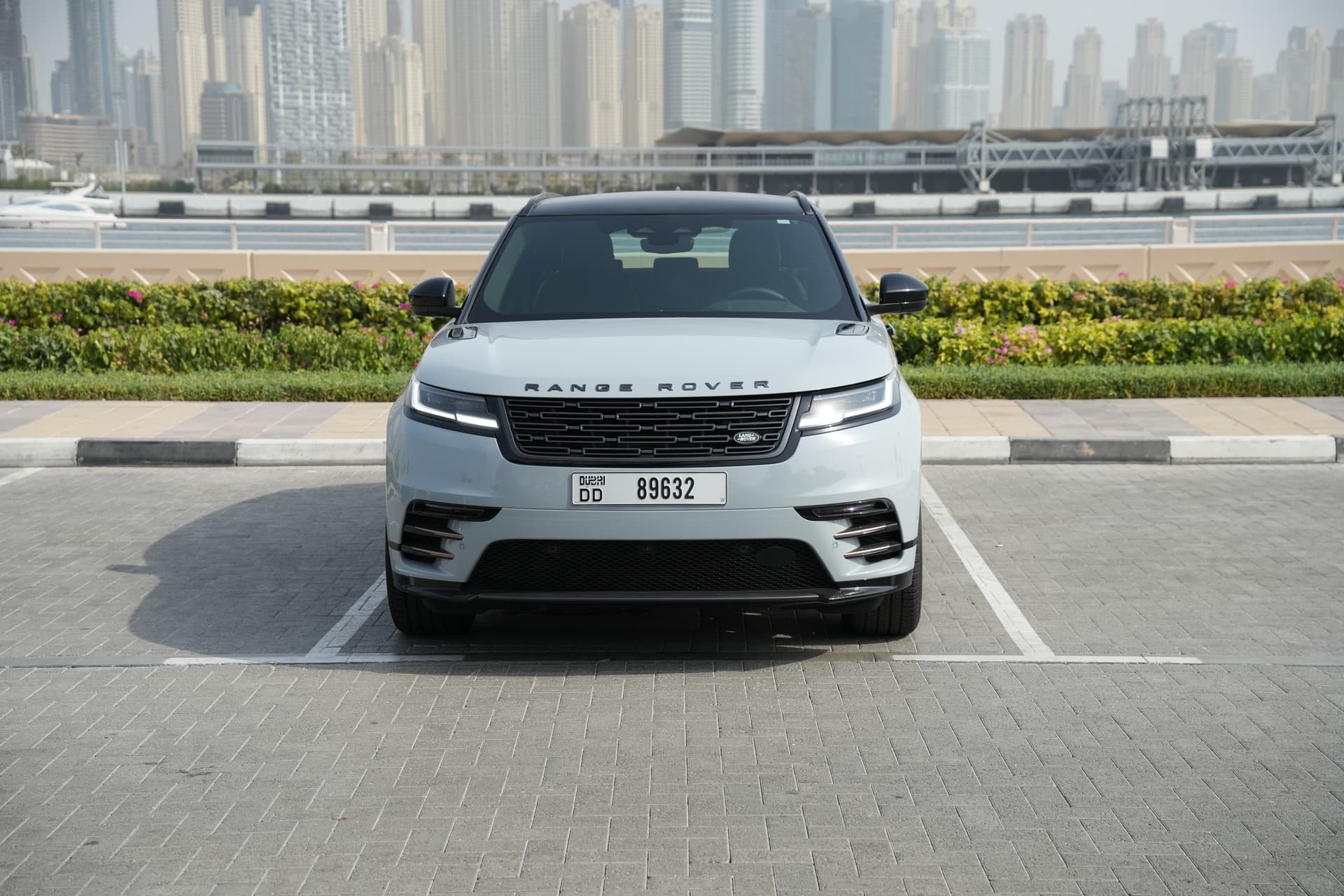 Land Rover Range Rover Velar 2025 mieten in Dubai - Ansicht 2