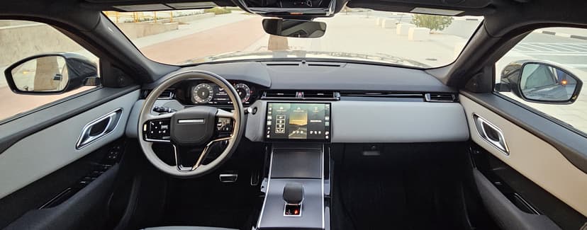 Land Rover Range Rover Velar SE Dynamic 2024 Rental Dubai - View 9