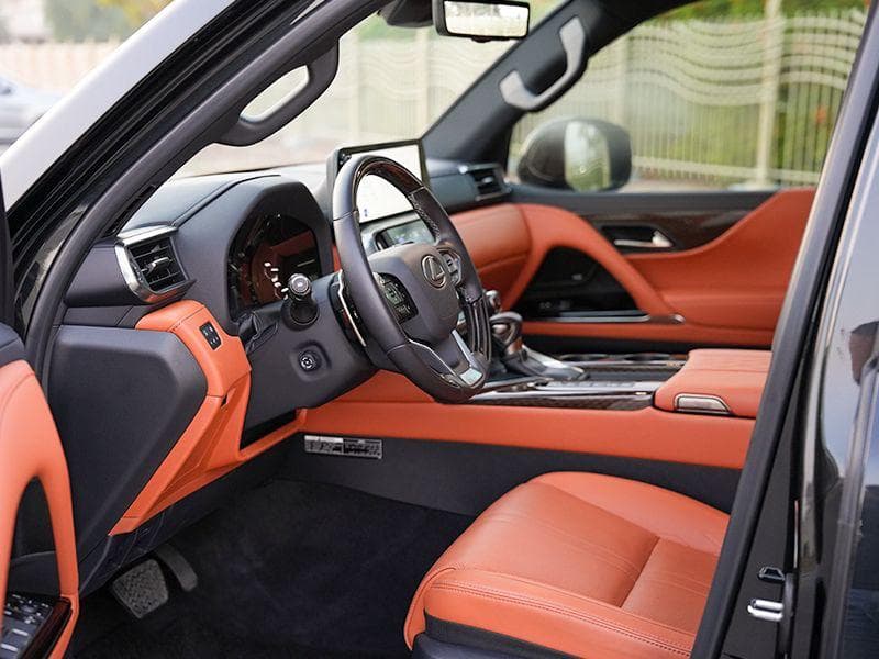 Lexus LX 600 2022 huren Dubai - Weergave 4