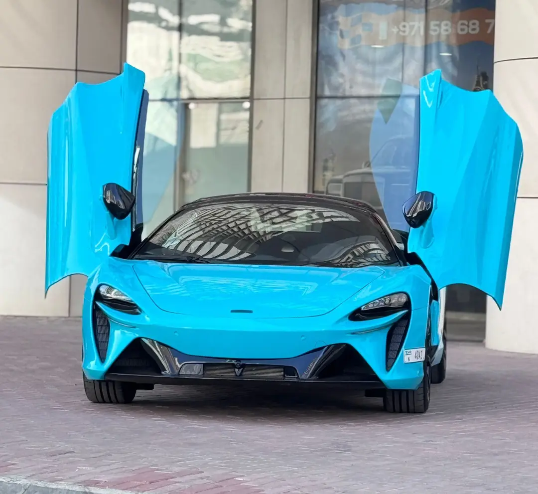 Mclaren Artura spyder 2025 limited edition mieten in Dubai - Ansicht 2