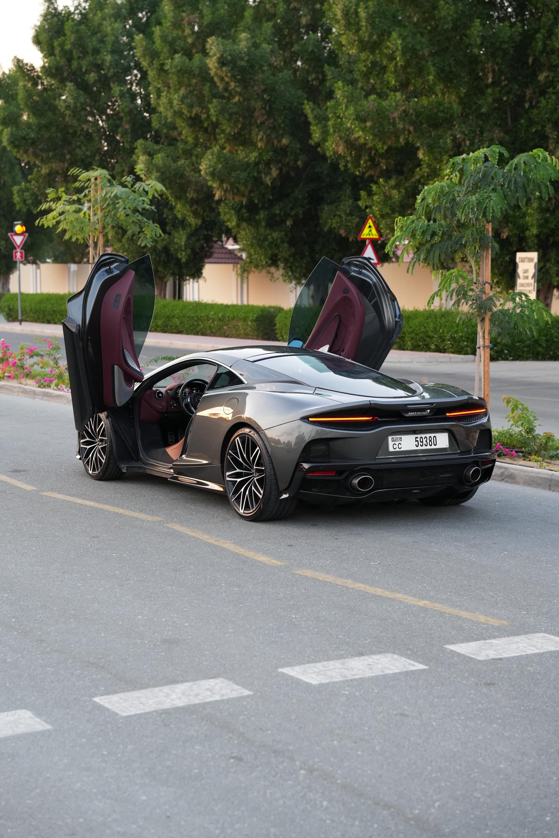 McLaren GT 2024 huren Dubai - Weergave 3