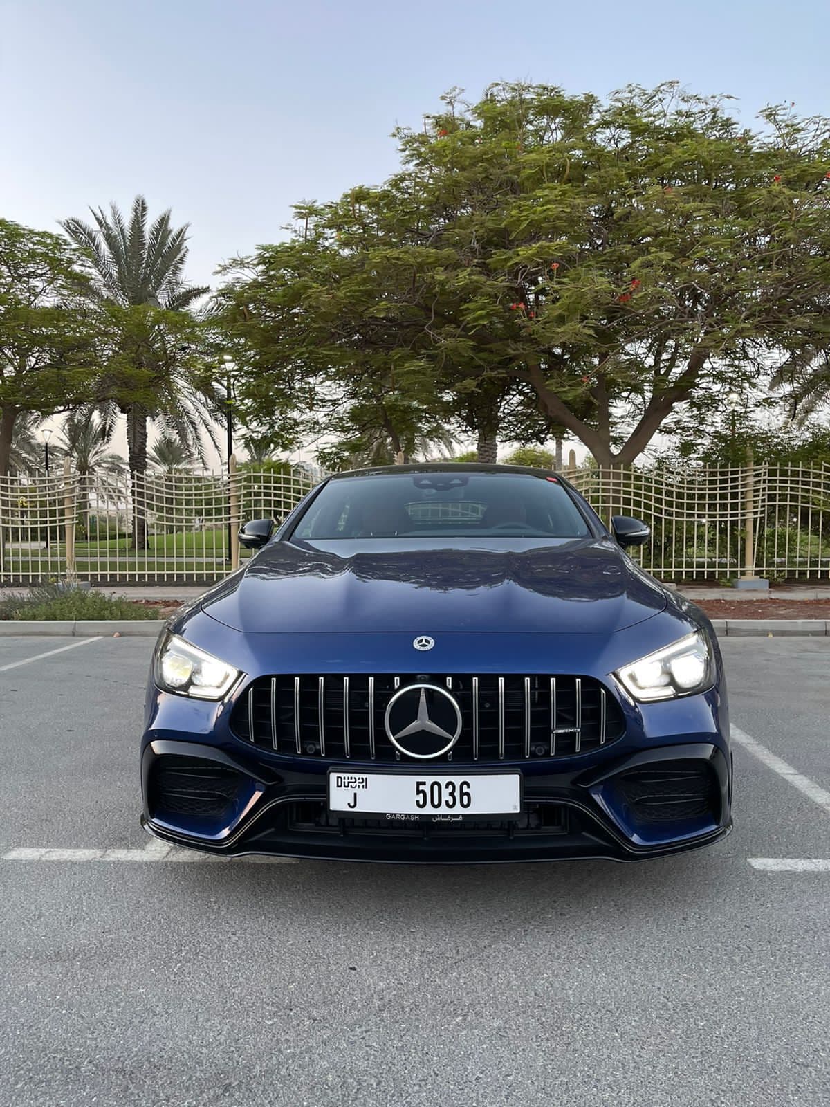 Mercedes-Benz AMG GT 63 2021 huren Dubai - Weergave 2