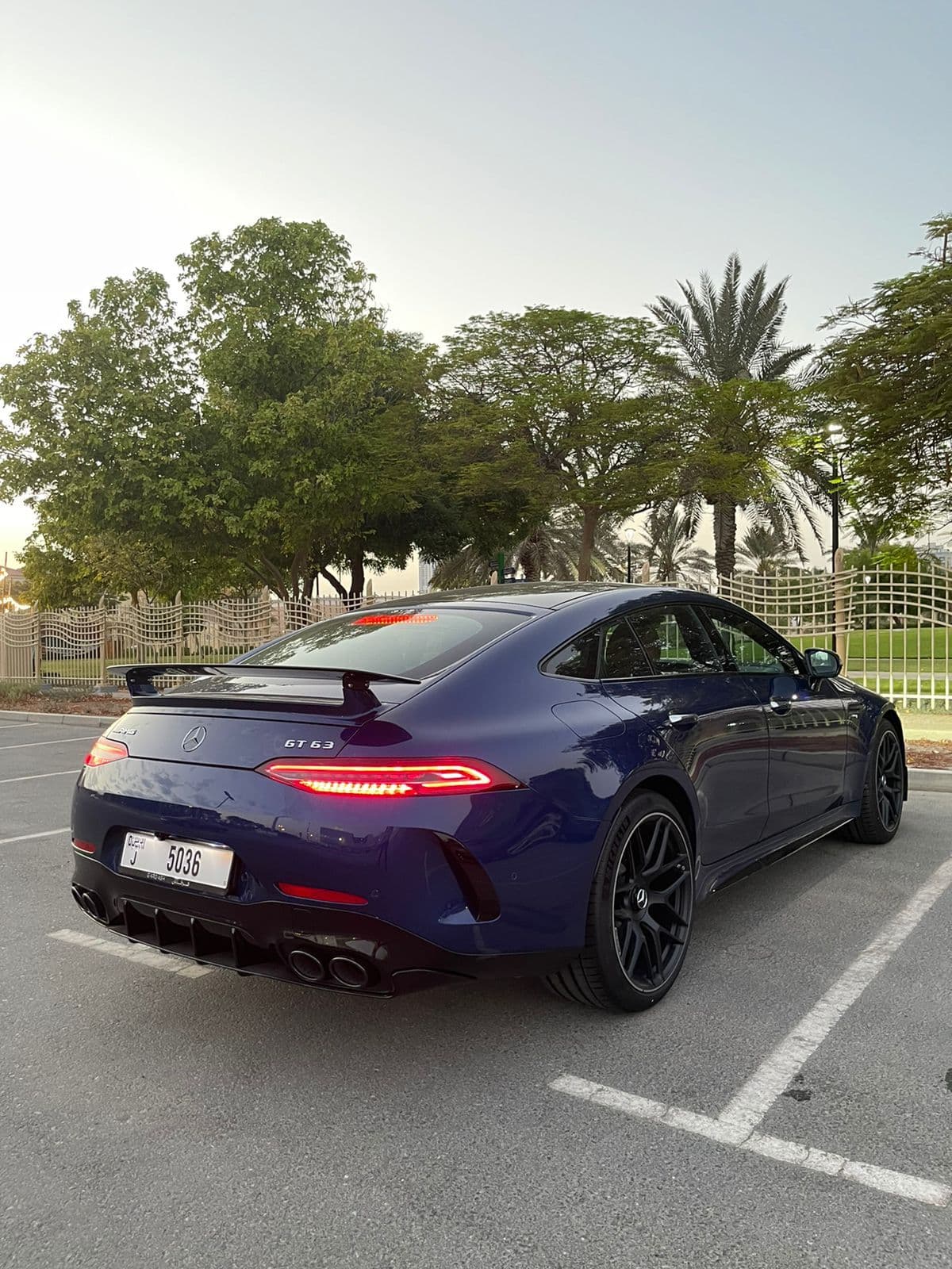 Mercedes-Benz AMG GT 63 2021 huren Dubai - Weergave 3